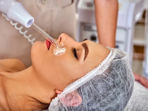 Limpieza Facial Profunda con sellado de Electrofrecuencia